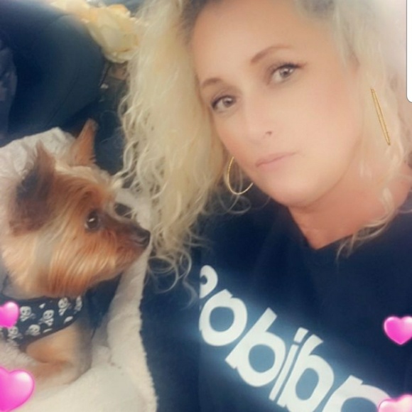 Meet your Posher, Beckie - Picture 1 of 1